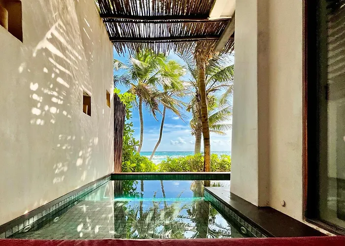 Hotel The 5*