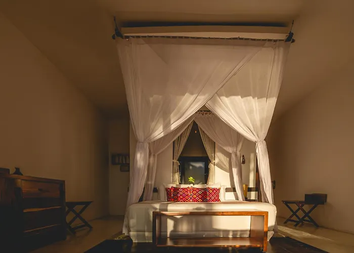 Hotel The