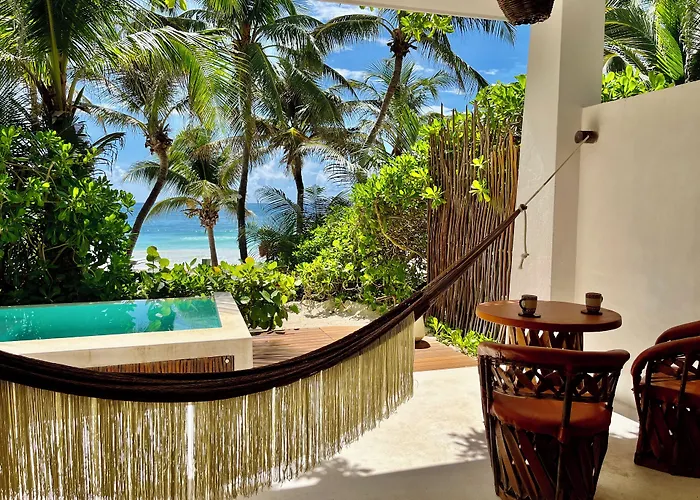 Hotel The 5*